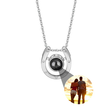 Collier de projection en fer à cheval en forme de U en argent S925 personnalisé avec photo Nom féminin Personnalisation de photo couleur personnalisée 