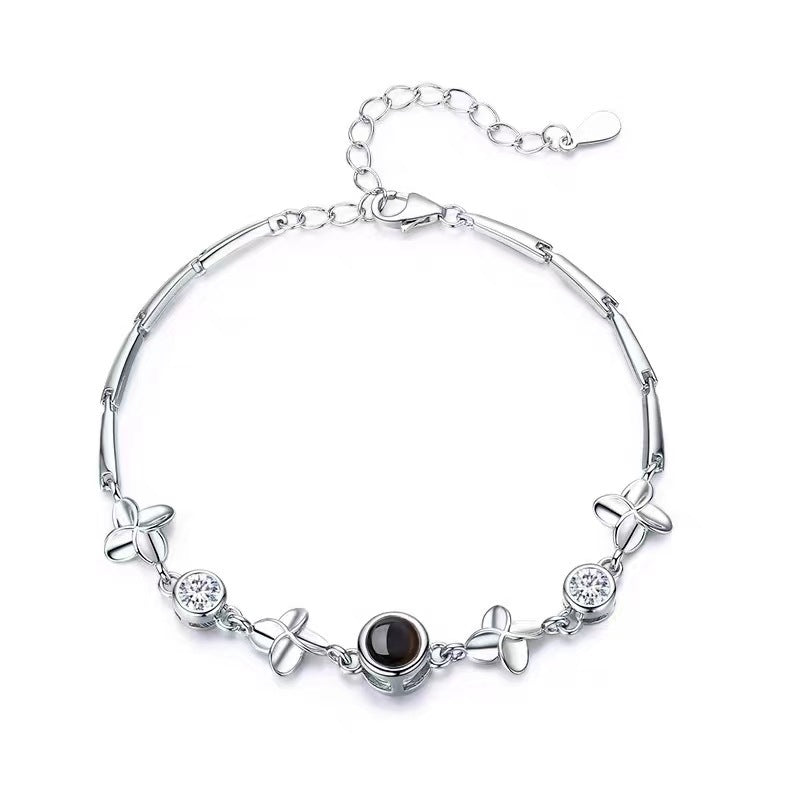 Erinnerungsgeschenk Foto Individuelles S925 Sterling Silber Armband Weibliche Projektion Vierblättriges Kleeblatt Armband Mikroschnitzerei Freundin Gravur Foto Geburtstagsgeschenk 